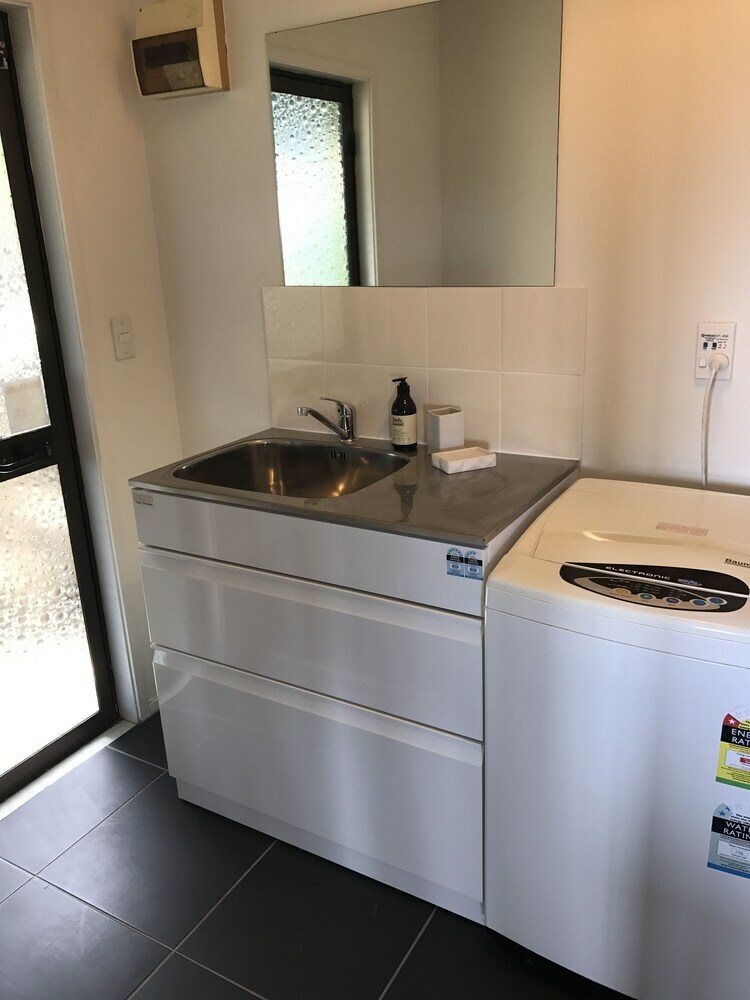 Waiheke Escape - Oneroa