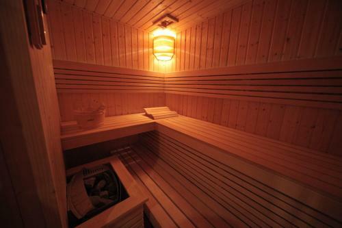 Hotel O?rodek Wypoczynkowy S?o?ce D?bki