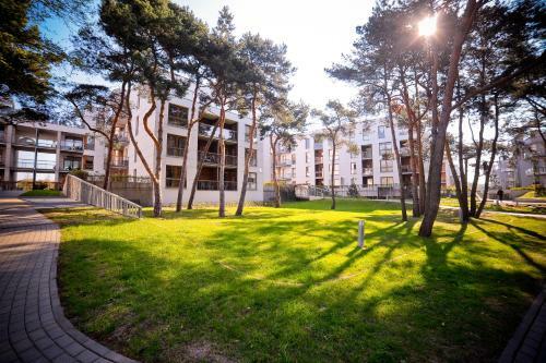 White Merlin Via Nadmorski Dw�r Apartments