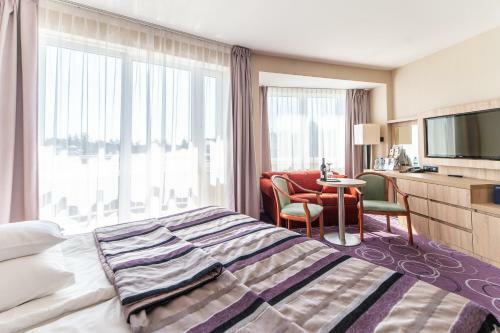 Hotel Senator