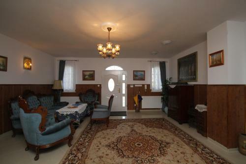 Hostal Dworek ?eba