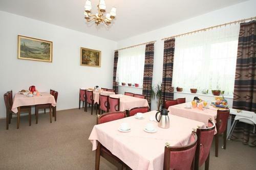 Hostal Dworek ?eba