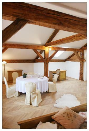 Hotel Pa?ac ?och�w