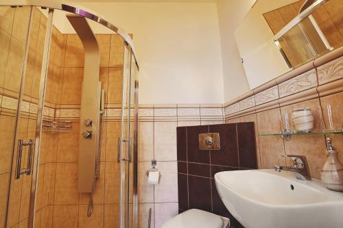 Hostal Dworek Genny