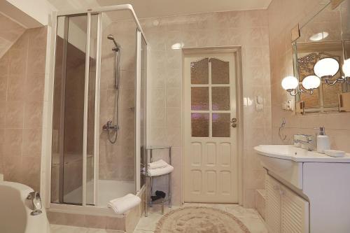 Hostal Dworek Genny
