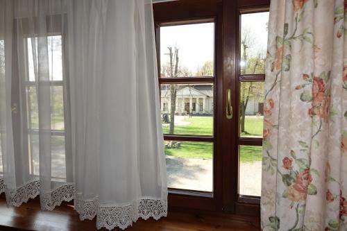 Hotel Go?ciniec Dworski W Ropie