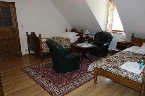 Hotel Go?ciniec Dworski W Ropie