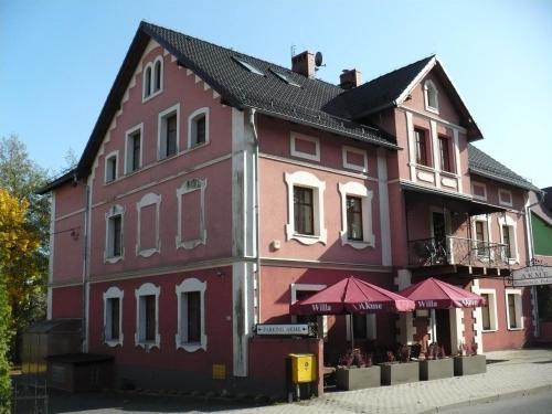 Hostal Willa Akme
