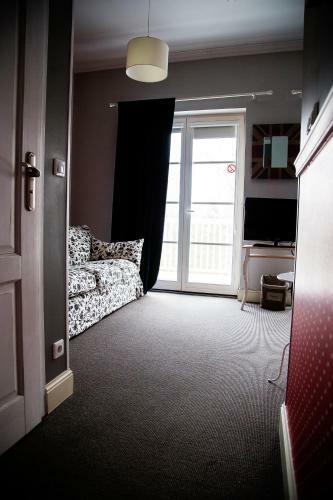 Hostal Dw�r Z?otopolska Dolina Mansion House
