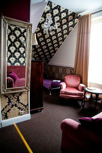 Hostal Dw�r Z?otopolska Dolina Mansion House