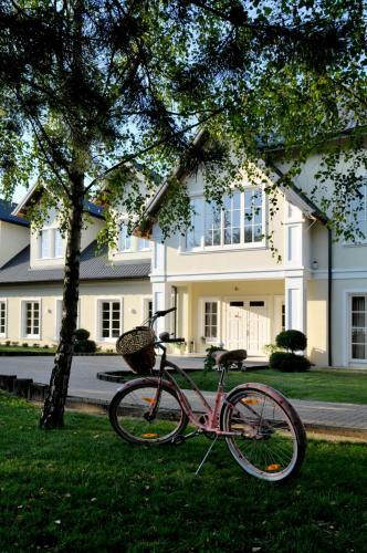 Hostal Dw�r Z?otopolska Dolina Mansion House