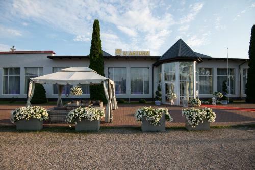 Bed & Breakfast Pokoje Go?cinne U Artura