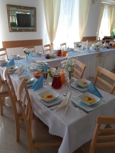 Hotel Biesiadny Dworek