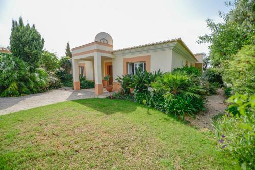 Ria Alvor Luxurious Golfview Villa