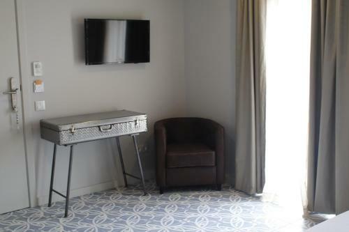 Royal Beach Hostel