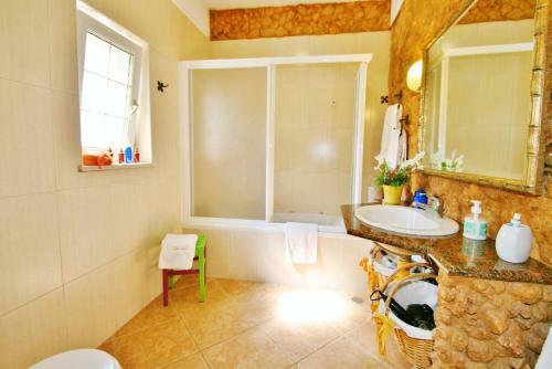 Terras Novas Villa Sleeps 8 Pool Air Con Wifi