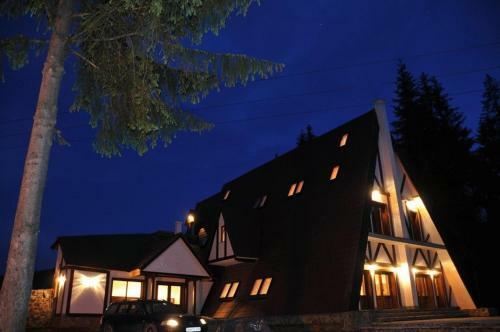 Hostal Casa Motului B&B