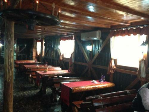 Hostal Pensiunea Adriano