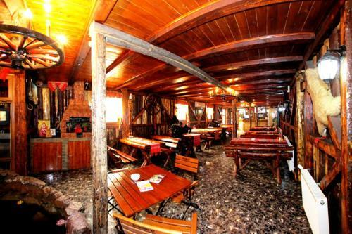 Hostal Pensiunea Adriano