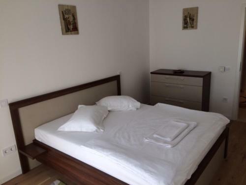 Elda Apartment ( M ) Cosmopolit