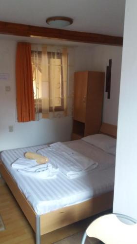 Hostal Casa Floare De Colt