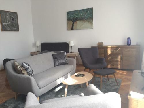 Old Town Central Apartament
