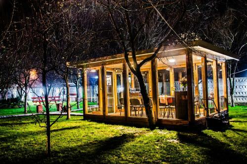 Hostal Casuta Noastra