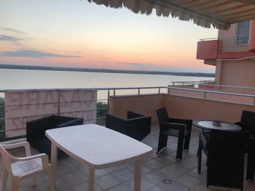 Beach Vibe Apartments Summerland Mamaia