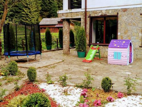 Hostal Casa Cu Flori