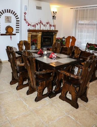 Hostal Casa Cu Flori