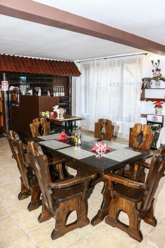 Hostal Casa Cu Flori