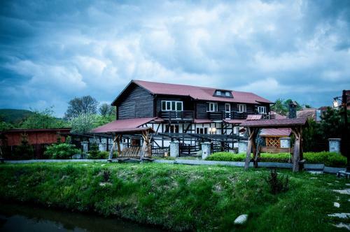 Hostal Pensiunea Sarmis
