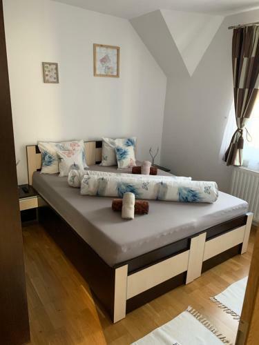 Smiley Apartment