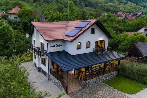 Hostal Casa Dacilor Transalpina