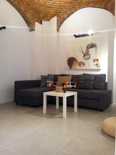 Chic Apartments