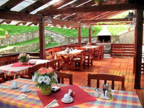 Hostal Vila Carina
