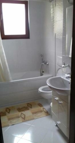 Hostal Pensiunea Damiris