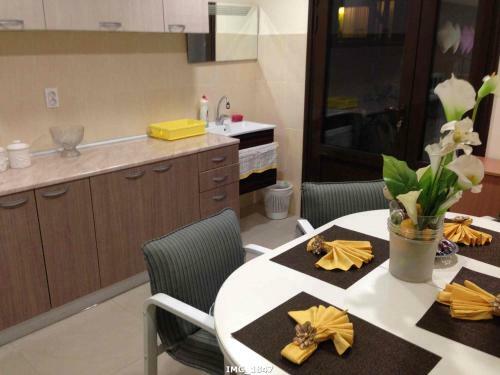 Hostal Guest House Vila Florida