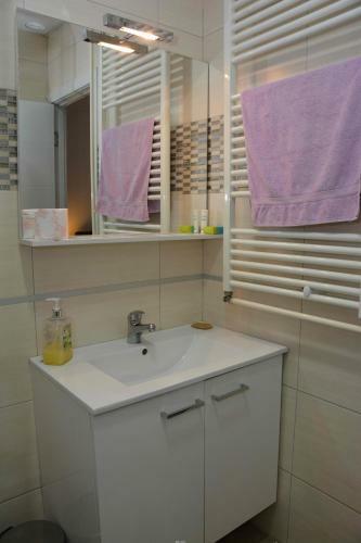 Hostal Guest House Vila Florida