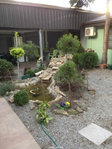 Hostal Guest House Vila Florida