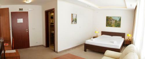 Hotel Happy