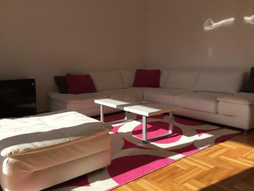 Apartment Center