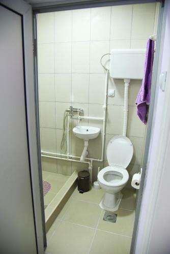 Hostal Preno?i?te Pilot
