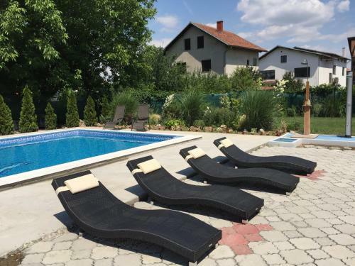 Hostal Vila Kristina
