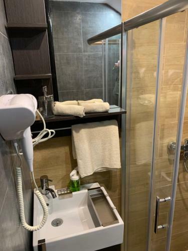 Motel Stari Hrast