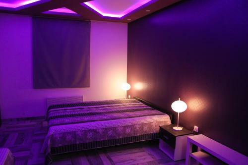 Hostal Golden Lux Apartments And Rooms
