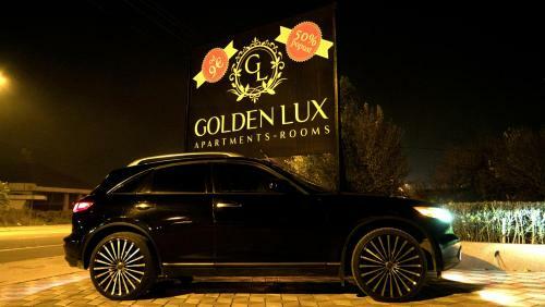 Hostal Golden Lux Apartments And Rooms