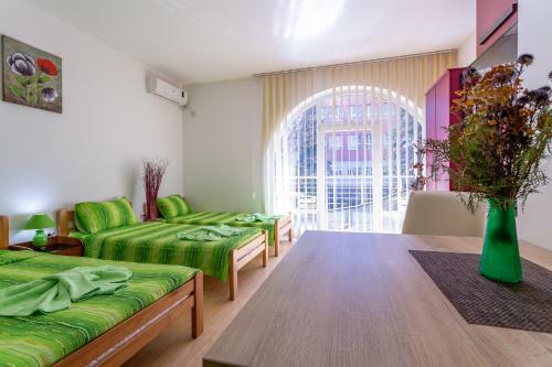 Hostal Guesthouse Sunny