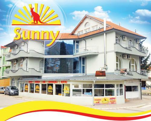 Hostal Guesthouse Sunny