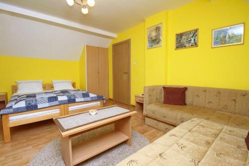 Apartments Junior
